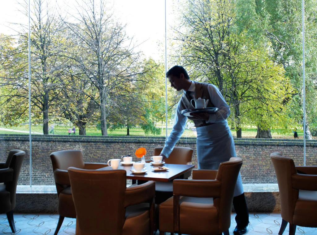 Royal Garden Hotel