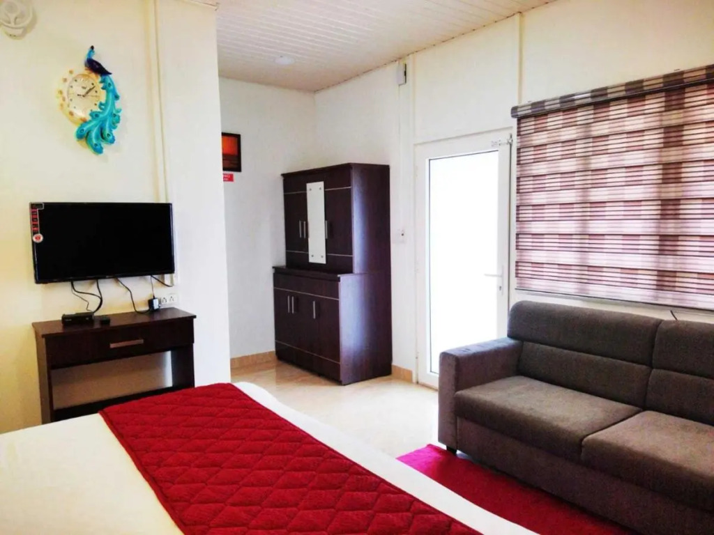 The Svarga Munnar Hill View resort