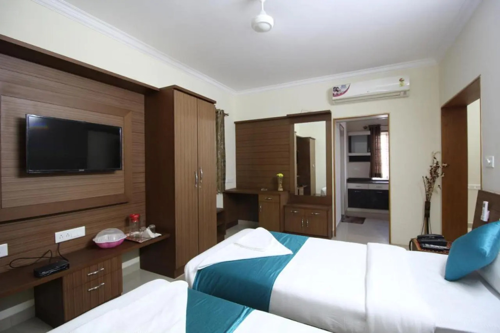 Hotel White Feather