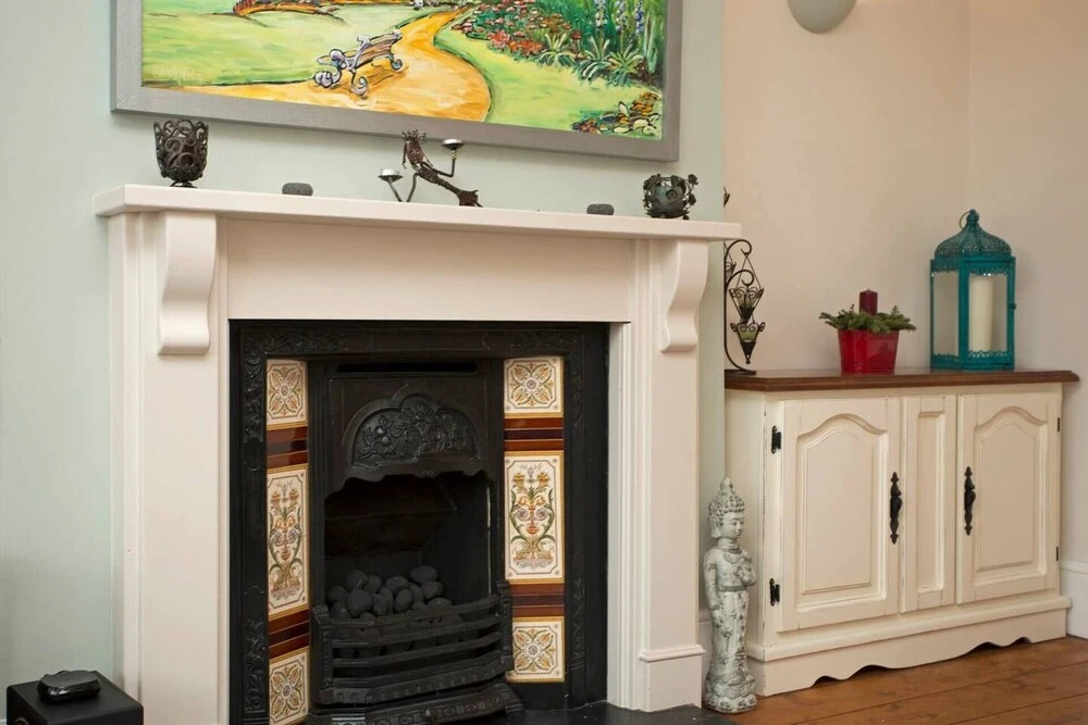 10 Bedroom Home In Glastonbury Beautiful Garden