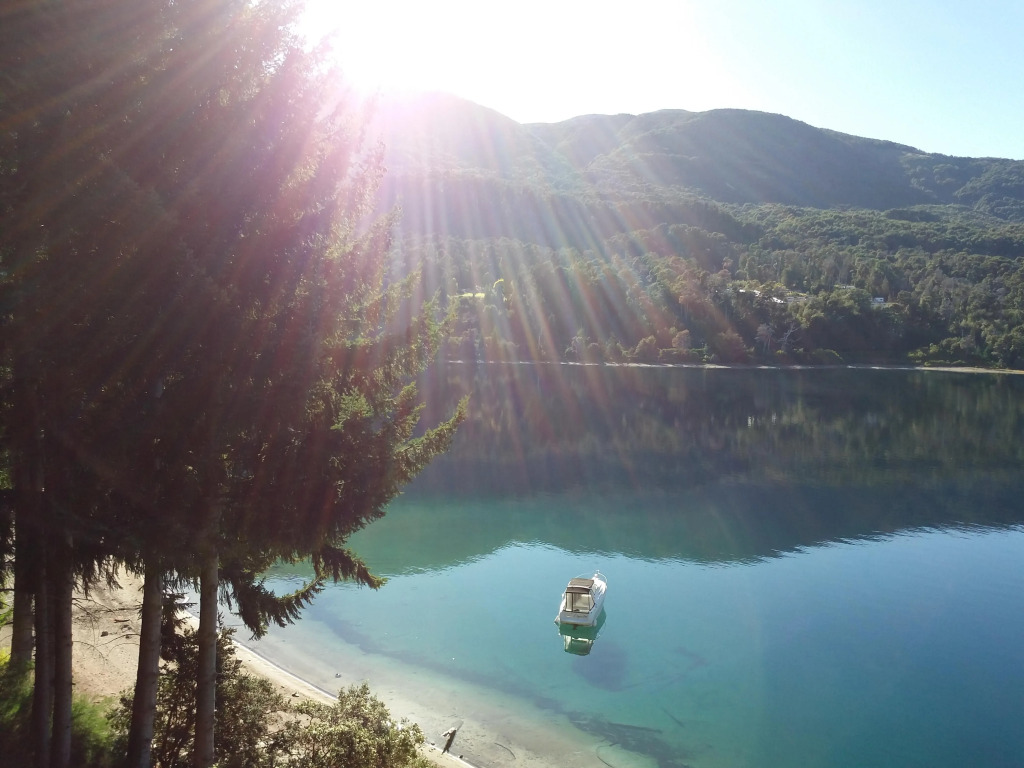 Dos Bahias Lake Resort
