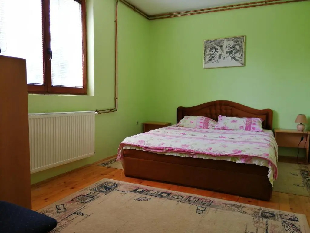 Apartments Dobra Vila