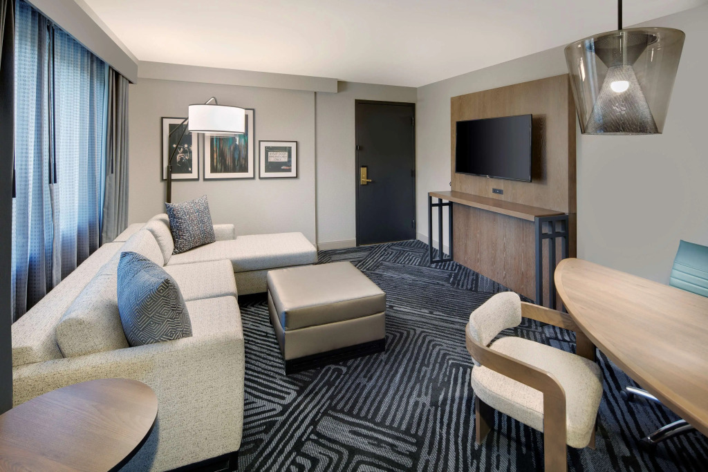 Embassy Suites by Hilton San Rafael at Marin Center