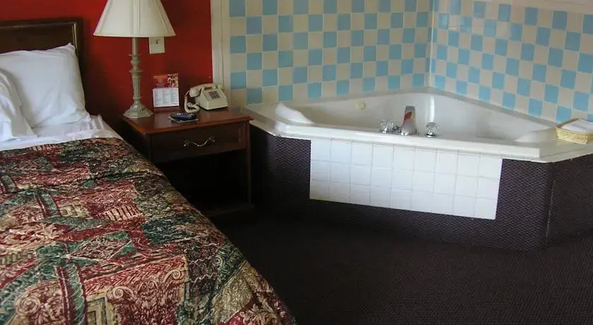 Red Carpet Inn - Gatlinburg