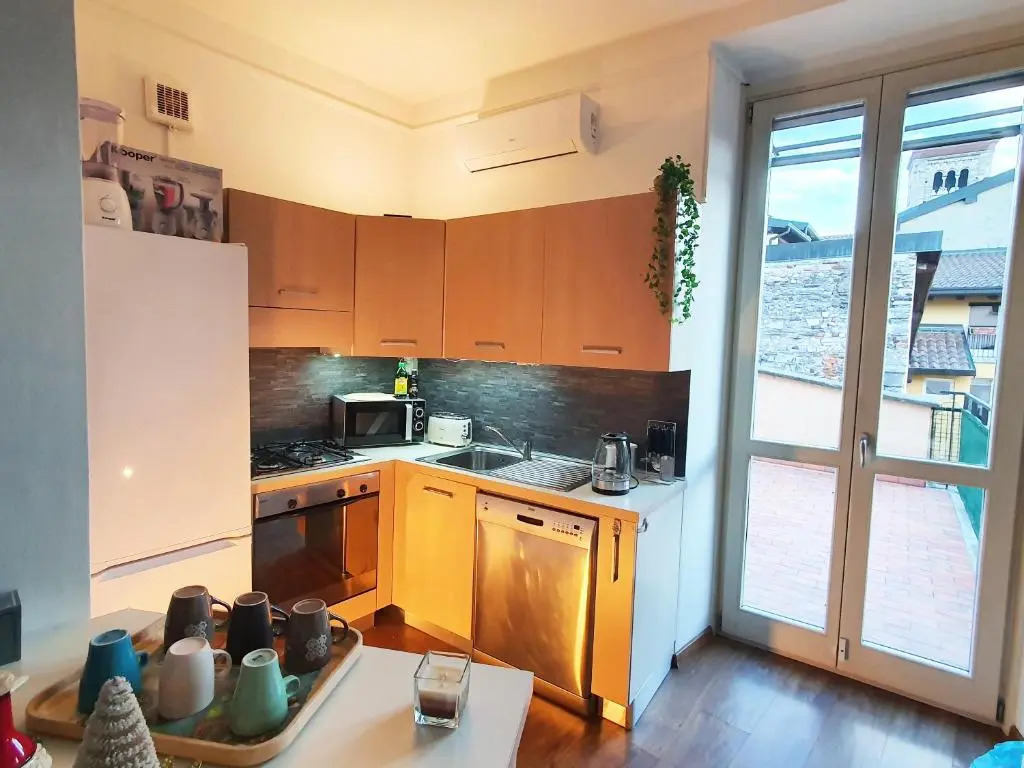 King Como Lake Center 9 posti letto- Grande Terrazza - 2 bagni privati