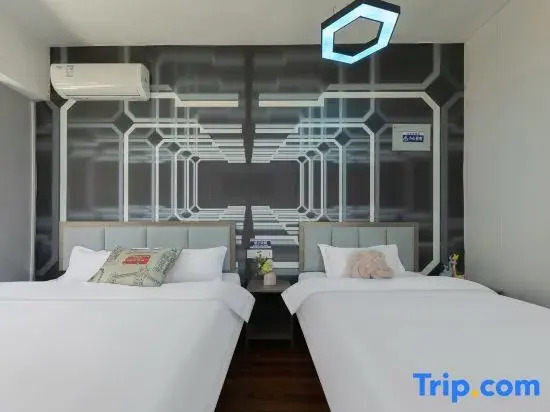 Yunding E-sports Homestay (Jinan Quanfu Overpass)