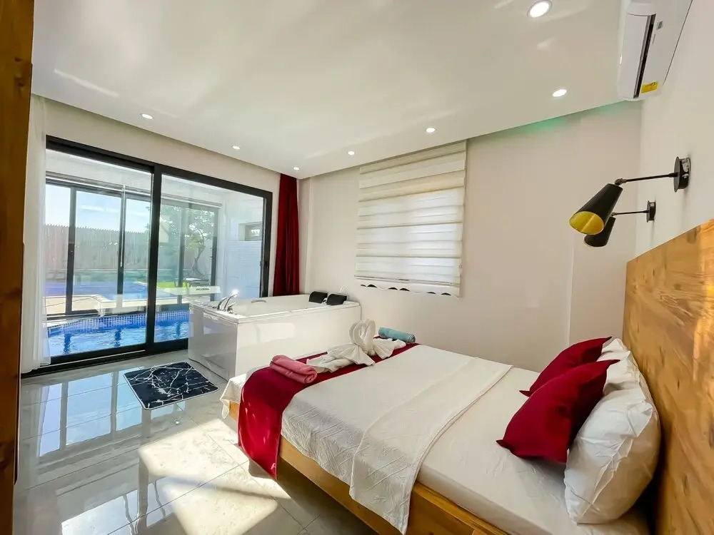 Exclusive Sheltered Villas