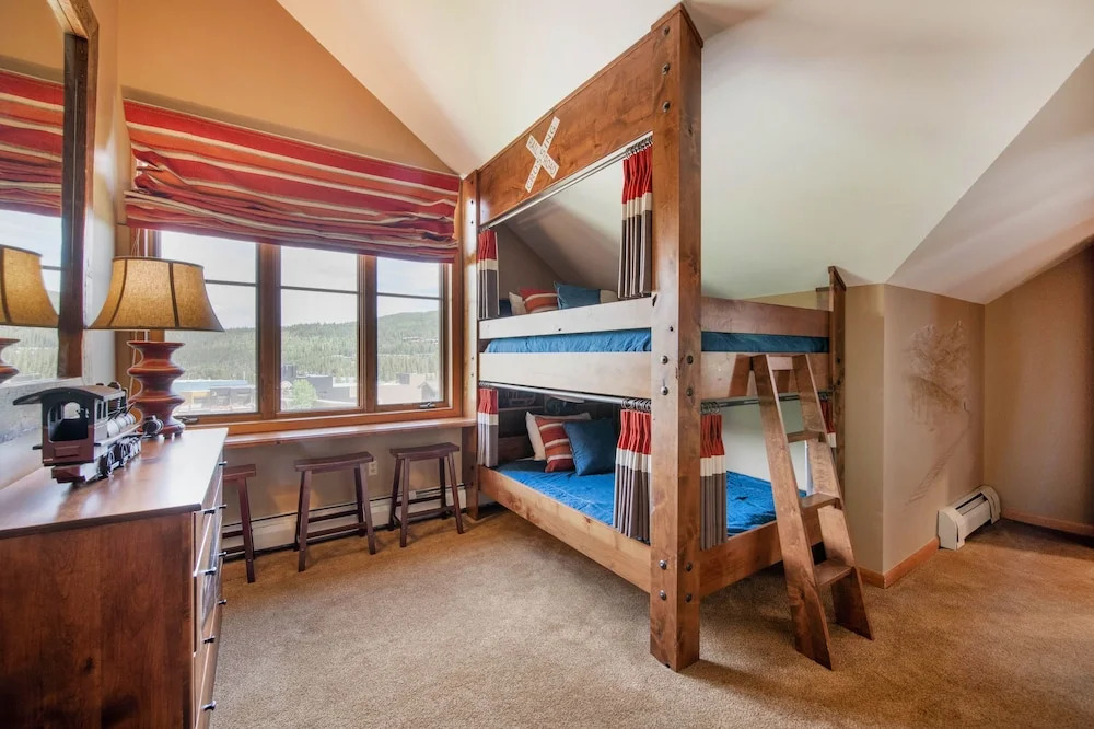 Select Unit 1710 - 2br - Zephyr Mountain Lodge 2 Bedroom Condo