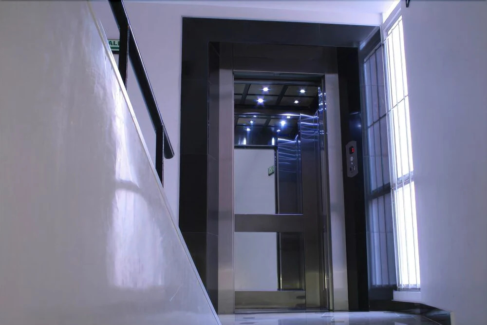 Hotel Galería Real