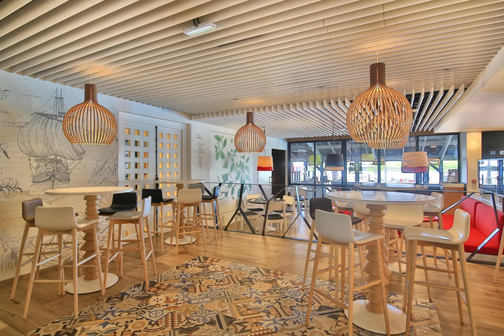 Mahogany Hotel Residence & Spa
