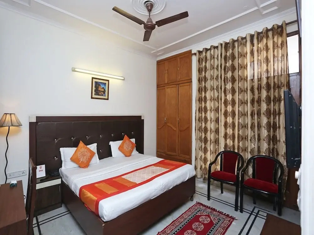 ASR Guest House by OYO Rooms