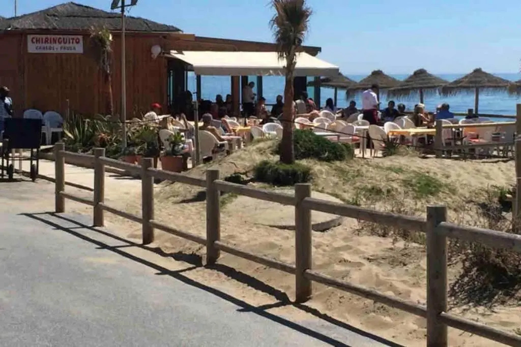 Brigth Apartment/2BED/2BATH/100m beach/Sea Views
