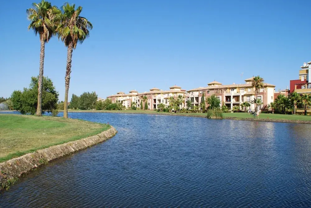 Golfside Apartment for 6 Guests