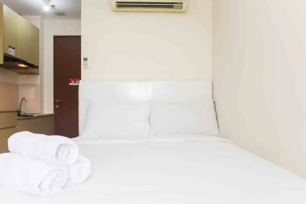 Homey And Comfort Studio At Tifolia Apartment