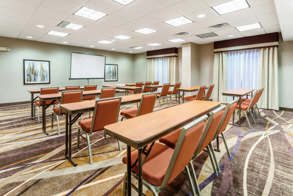 Hampton Inn & Suites Chicago - Libertyville
