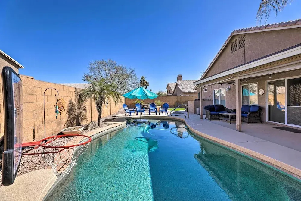 Outdoor Kitchen, Heated Pool: Gilbert Retreat!