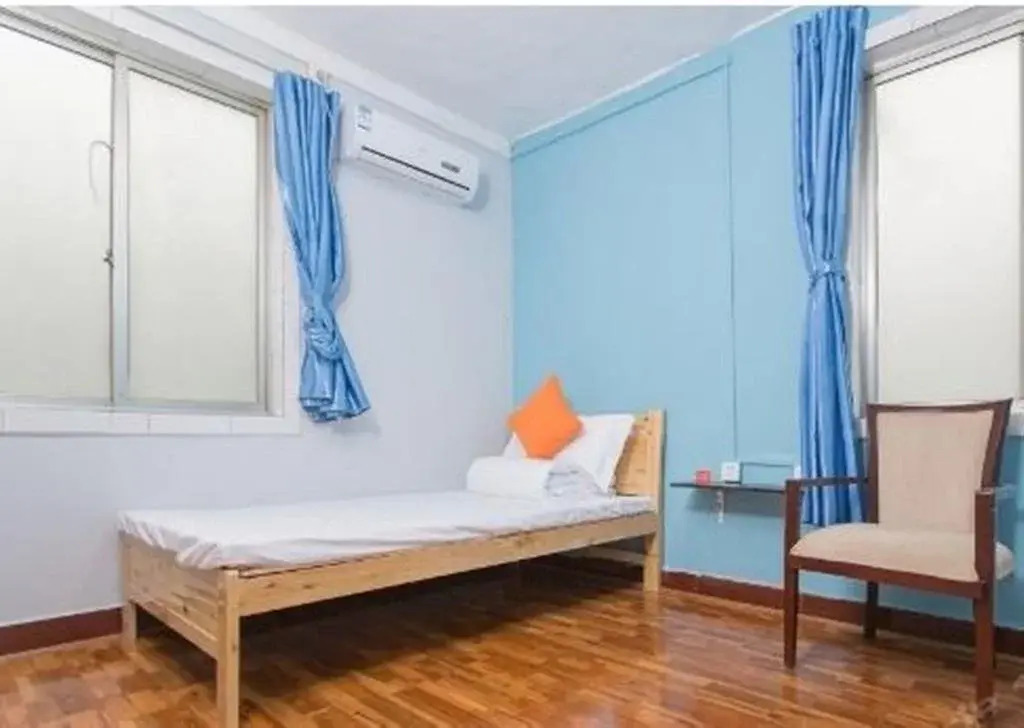 Zhuangse Chengdu Youth Hostel