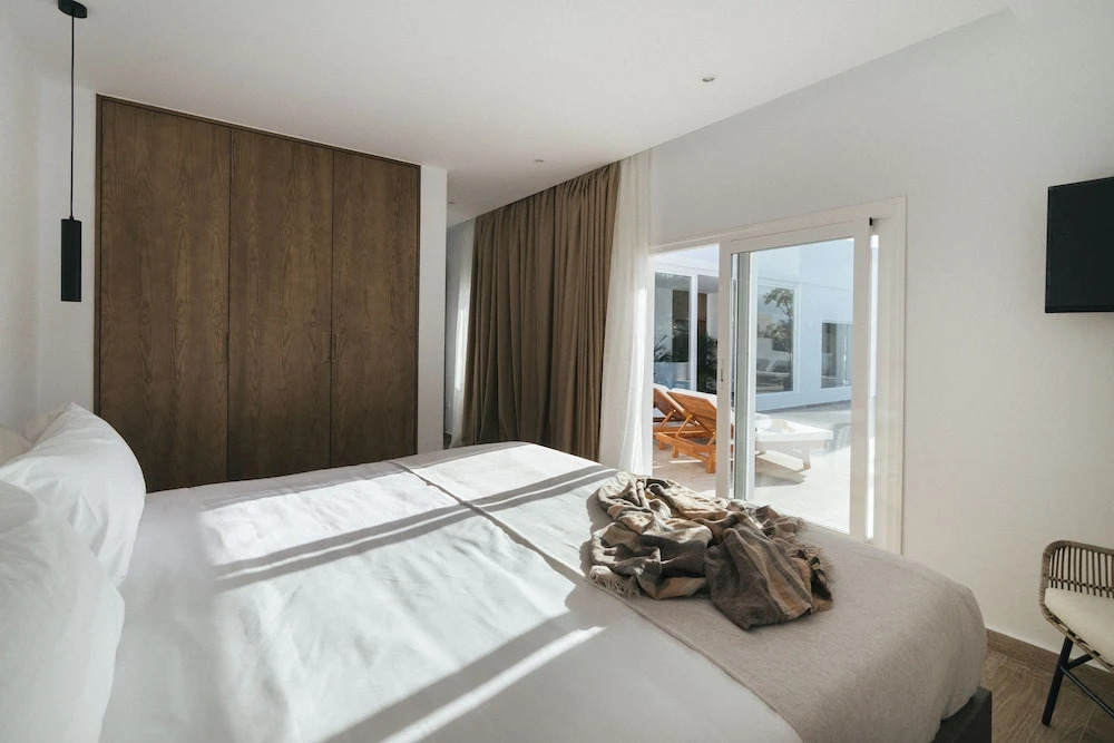 Alava Suites