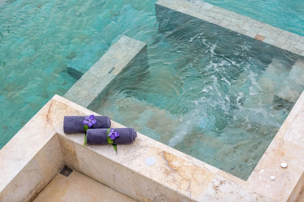 Villa Hailan with Private Pool