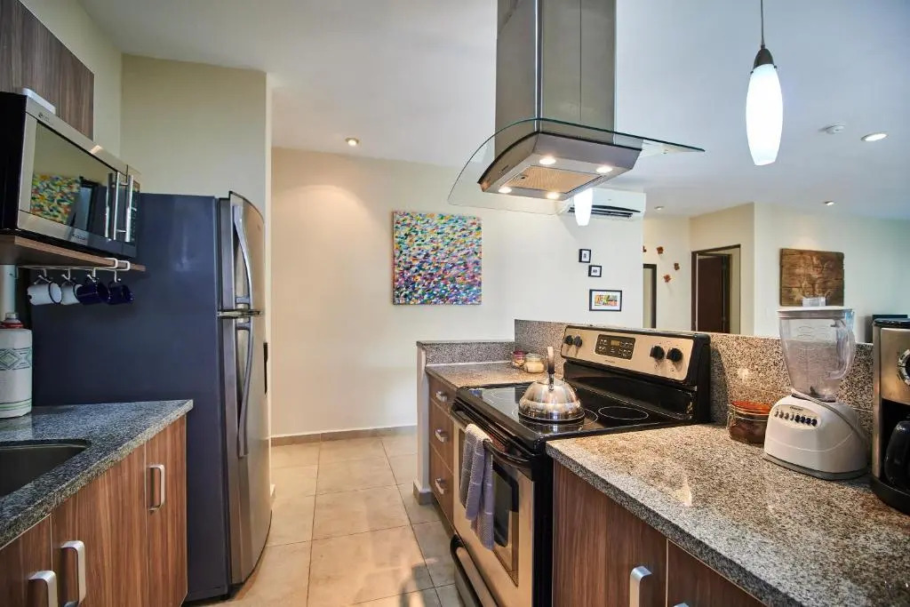 2 BD apartment in popular condominium-190MBPS WIFI