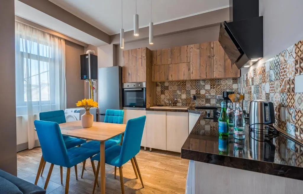 Spacious 76 qm Apartment Near City Center