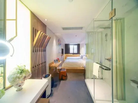 Yuzhan No.8 Art Hotel (Shanghai Beach Branch)