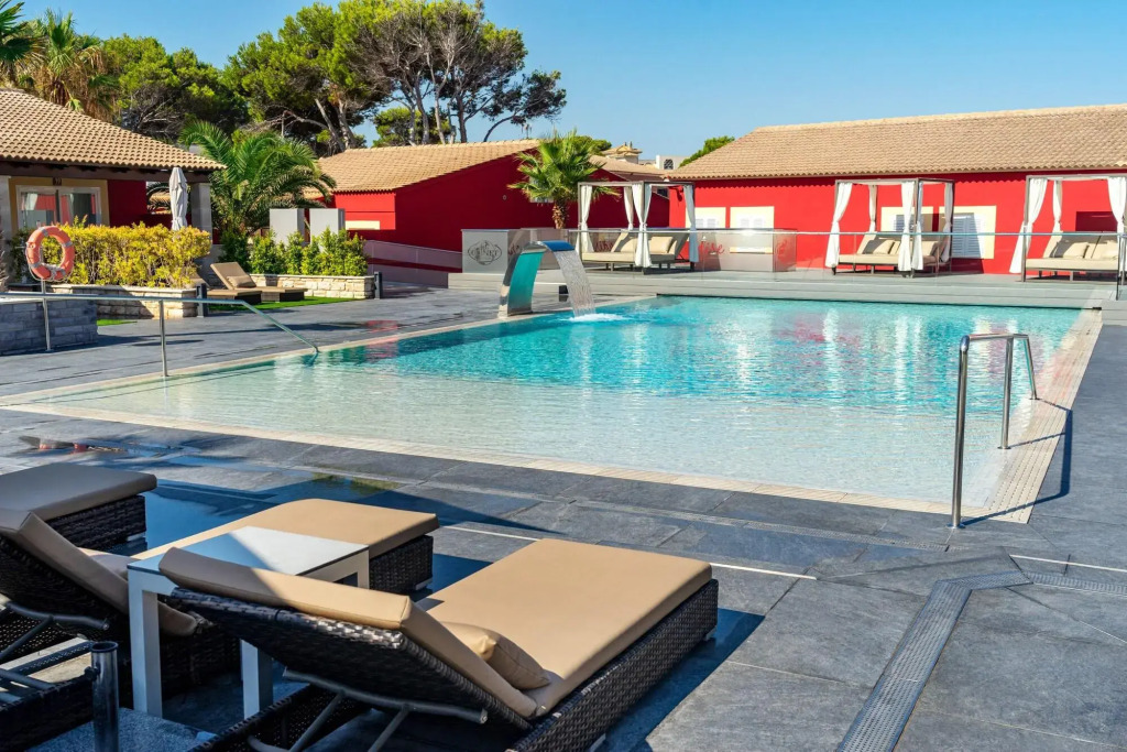 Paradise Residencial Apart&Suites