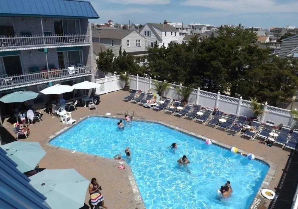 The Boulevard Hotel