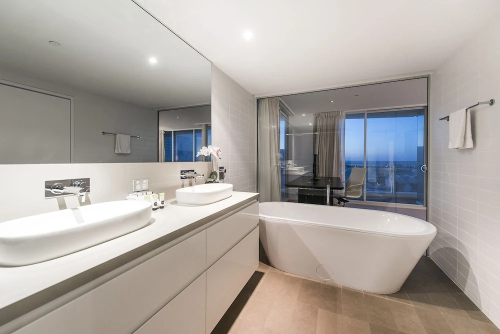 Bridgepoint 1005
