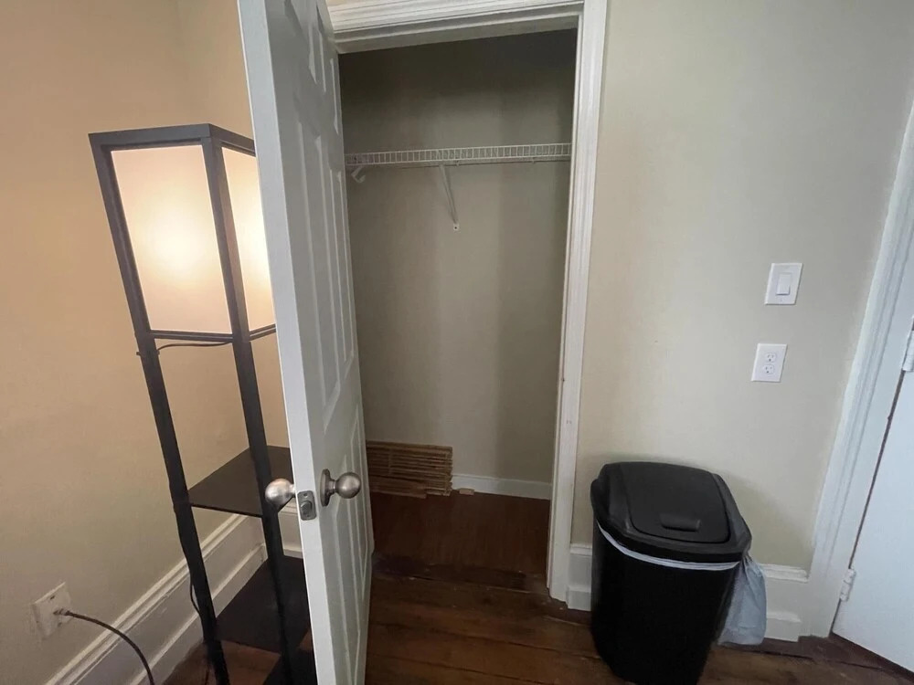 Suite 2 - Private Suite Historical Home