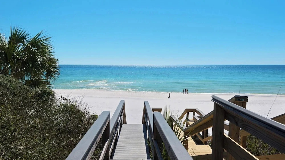 Sugar Paws - 200 Yards to Beach - Community Pool