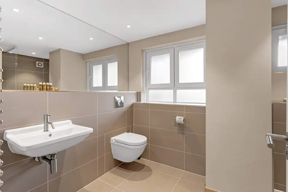 Belgravia Apartment 8