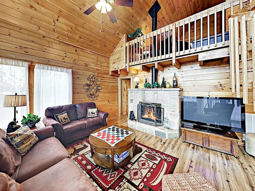 A Birds Song - 2 Br Cabin