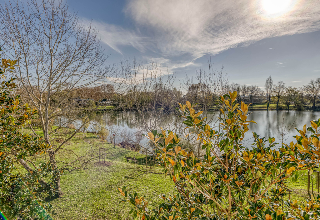 B&B HOTEL Bordeaux Lac sur Bruges