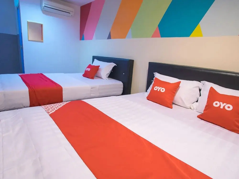 OYO 90281 Hotel Taj