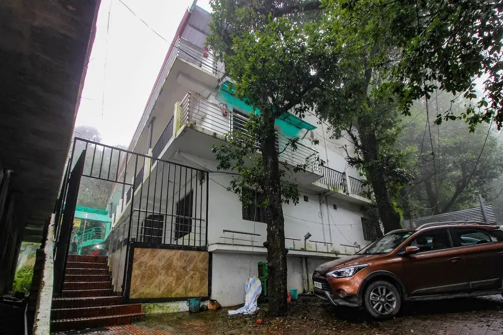 OYO 18758 Home Spacious Cottage Naini Lake