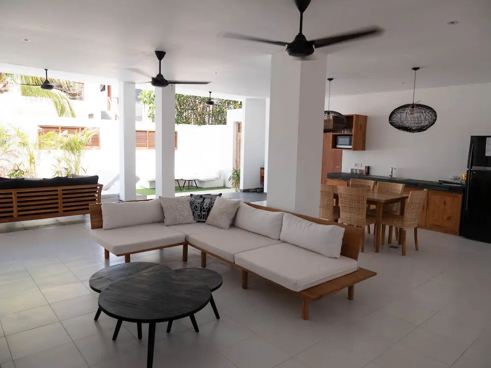 Ohanas Beachfront Resort & Beach Club
