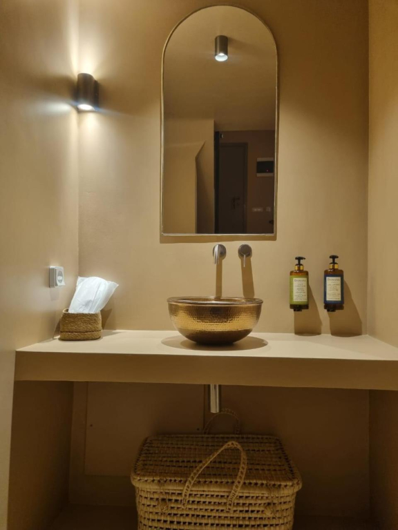 Oia Memories Suites