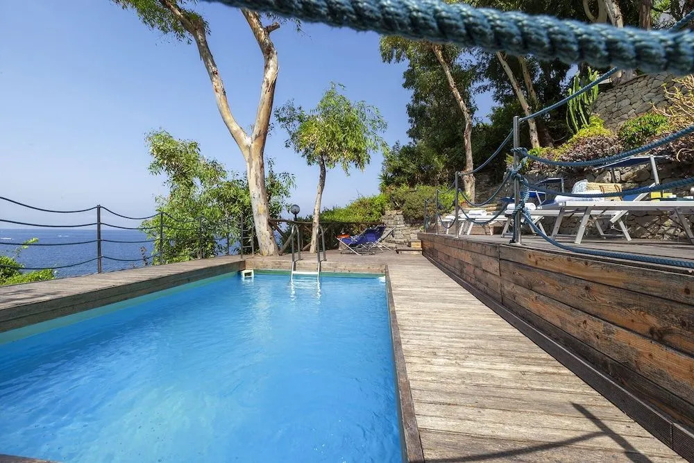 AMORE RENTALS - Villa Terri