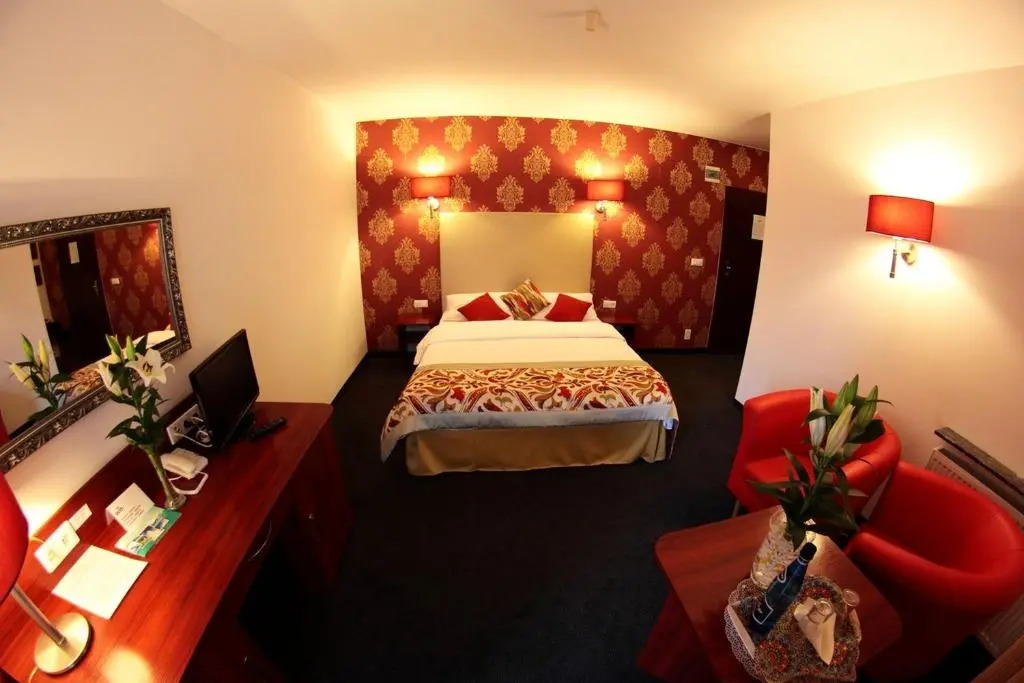 Amigo Hotel