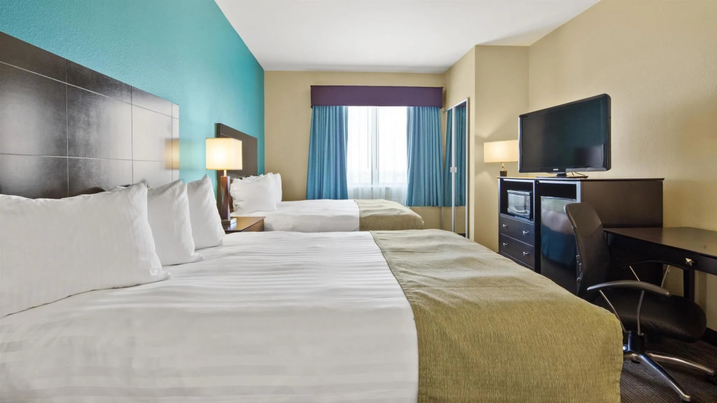 Best Western Lindsay Inn & Suites