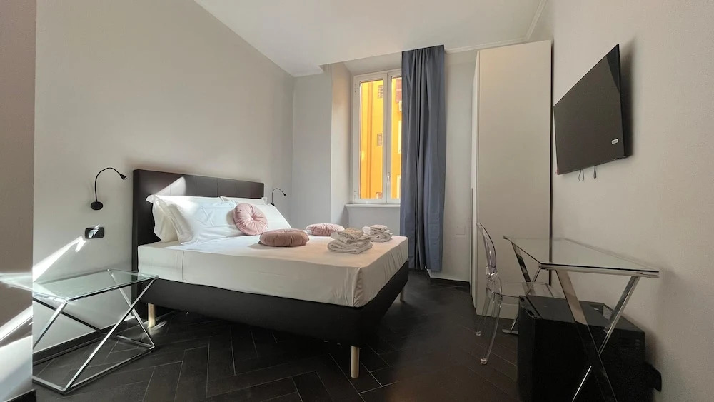 Cloud 9 Hotel