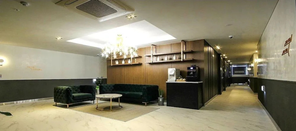Hotel OU