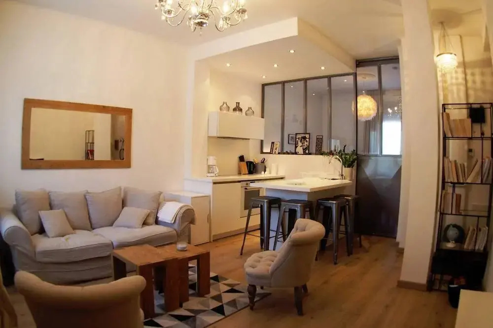 Annecy, apartment with car park near downtown and lake