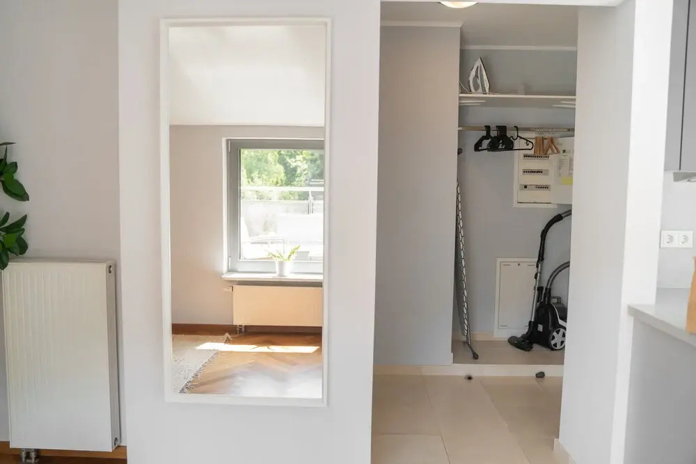 Exquisite 3BR Penthouse w Balc TV & Prkg