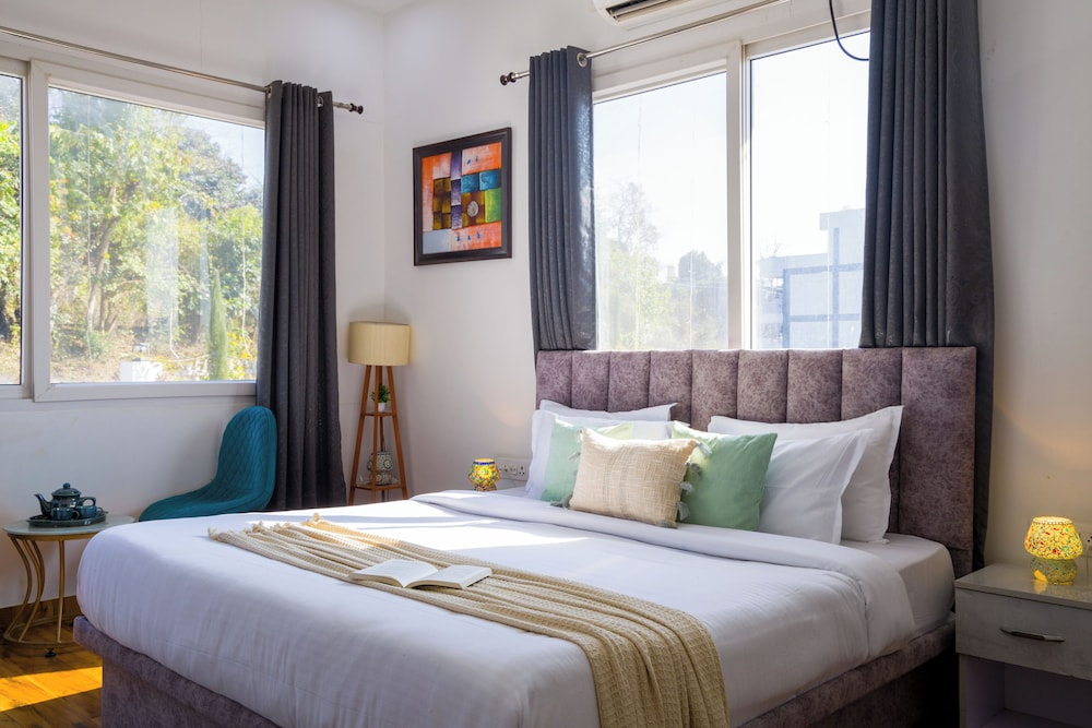 Alaya Stays Baramasa 3 BHK Hill Retreat
