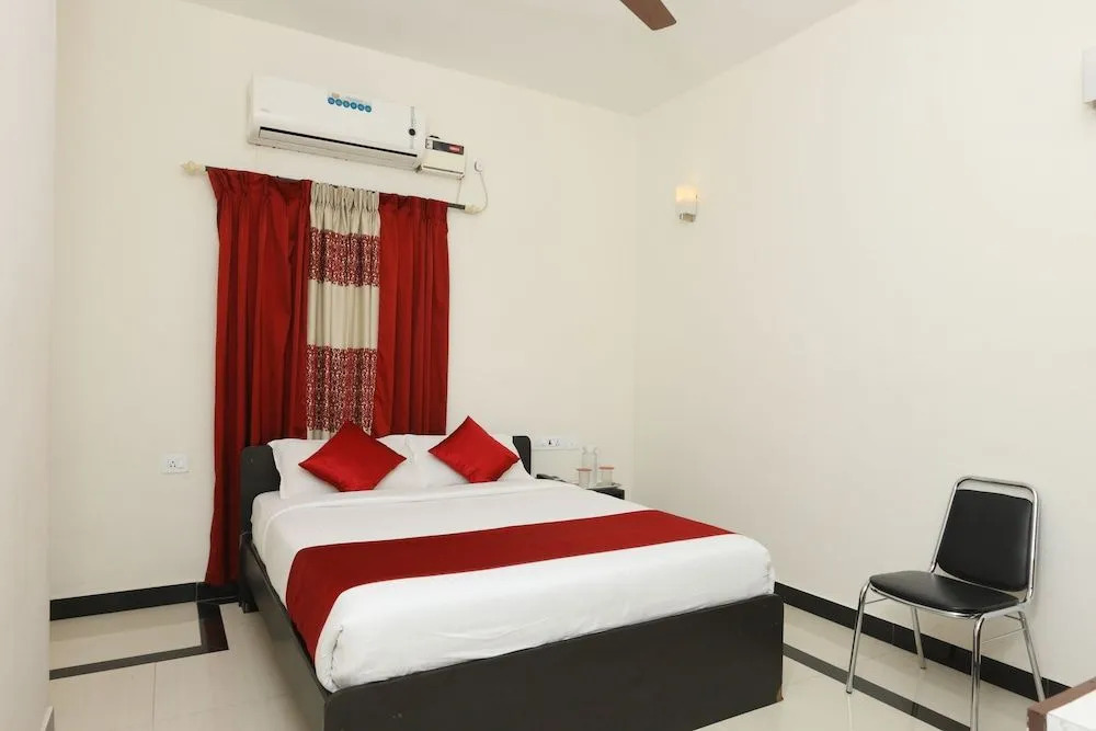 OYO 15133 Sharon Residency