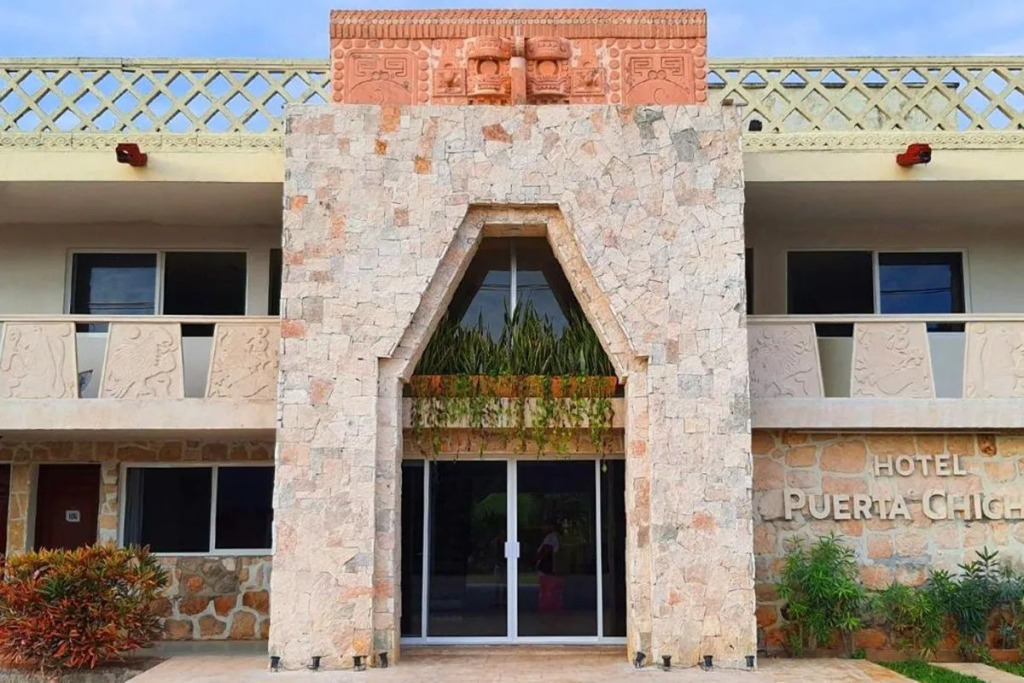 Hotel Puerta Chichen