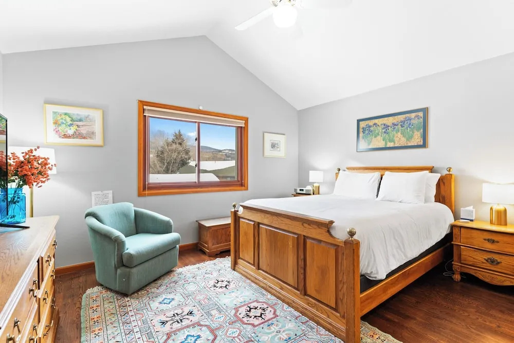 Stand-alone Mountain Home, Private Hot Tub and Deck, Mountain Views #34 by Summit County Mountain Retreats