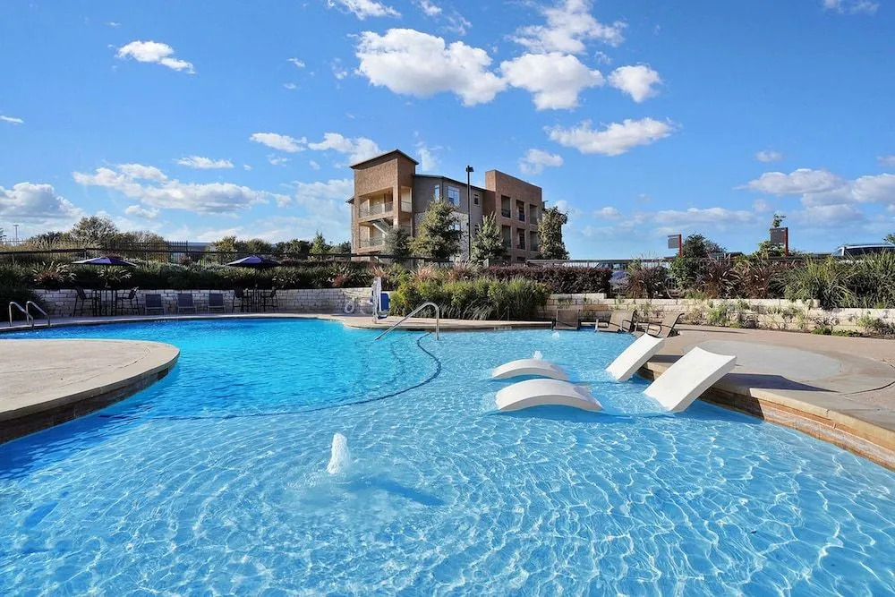 The Elvis Presley Urban Luxury Apts Austin